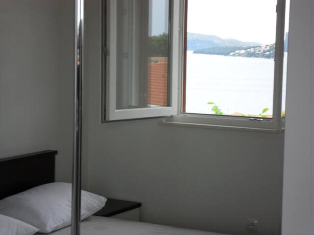 Apartment Mia - Spacious Apartment On 85 M2 With Beautiful Sea View Trogir Exterior photo