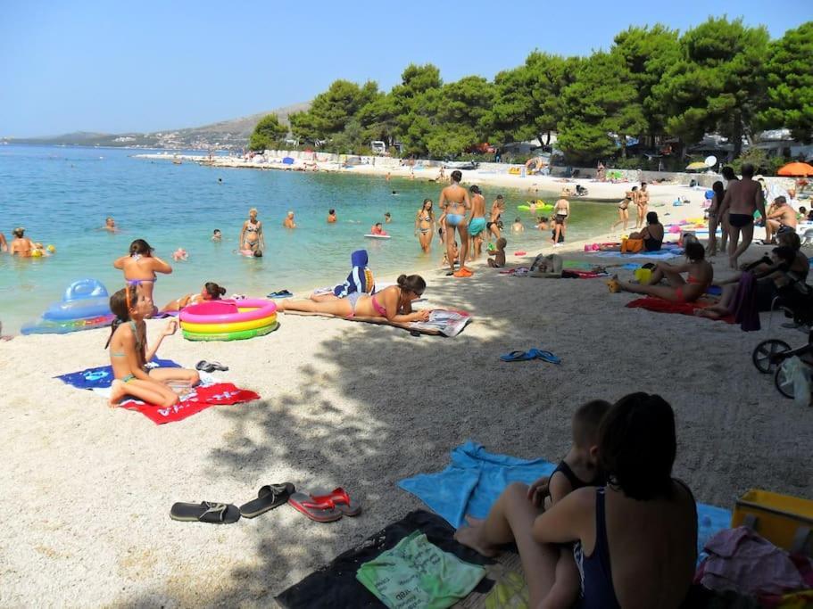 Apartment Mia - Spacious Apartment On 85 M2 With Beautiful Sea View Trogir Exterior photo