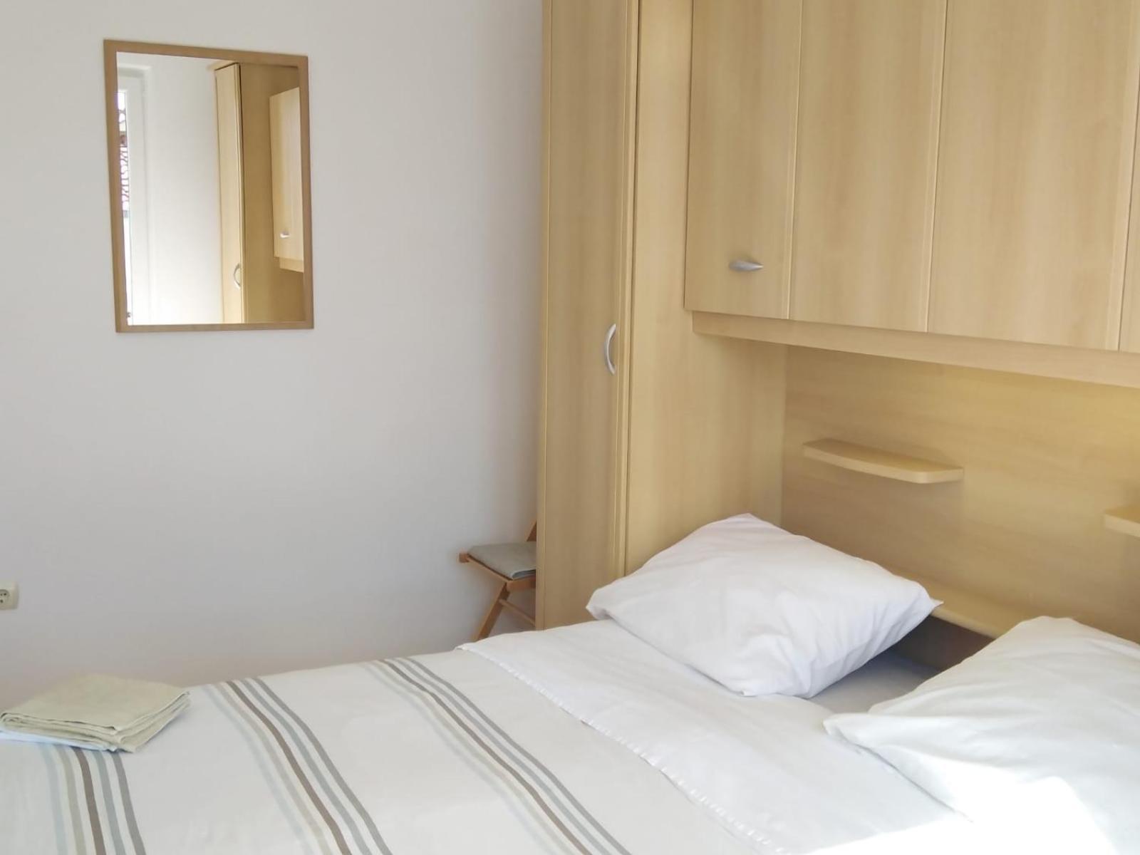 Apartment Mia - Spacious Apartment On 85 M2 With Beautiful Sea View Trogir Exterior photo