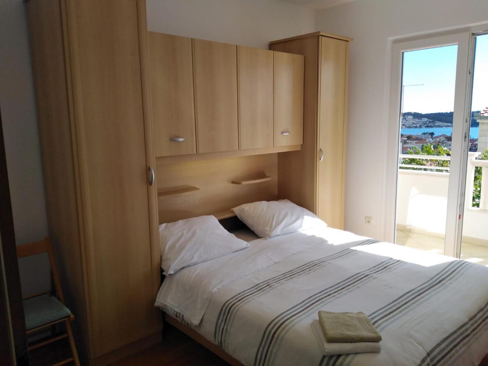 Apartment Mia - Spacious Apartment On 85 M2 With Beautiful Sea View Trogir Exterior photo